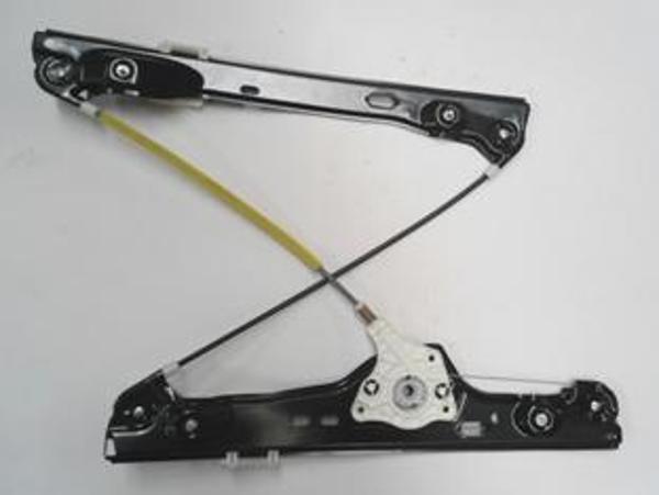 Bmw 3 Seri E90 05/09 Ön Cam Kri̇kosu Sağ Elektri̇kli̇/motorsuz (Tw)  - Image 1