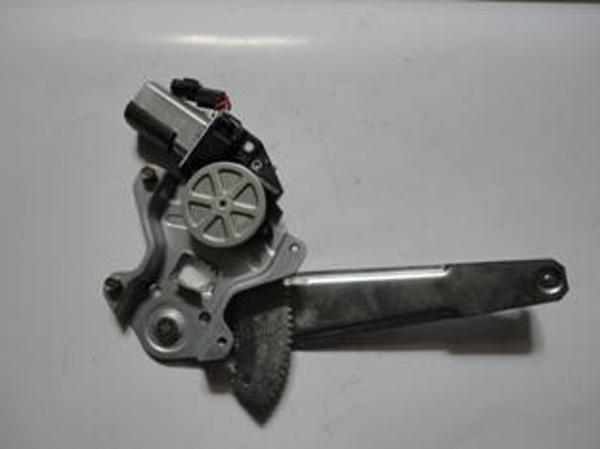 Hyundai Getz 06/11 Arka Cam Kri̇kosu Sağ Elektri̇kli̇/motorlu (5kapı) (Tw)  - Image 1