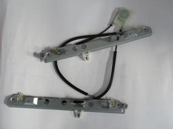 Renault Megane 2 03/06 Ön Cam Kri̇kosu Sol Elektri̇kli̇/motorsuz (2kapı) (Hushan)  - Image 1
