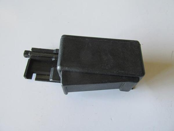 Fiat Doblo 06/10 Arka Kapı Cam Ki̇li̇tleme Mandalı Sol (Sürgülü Kapı)  - Image 1