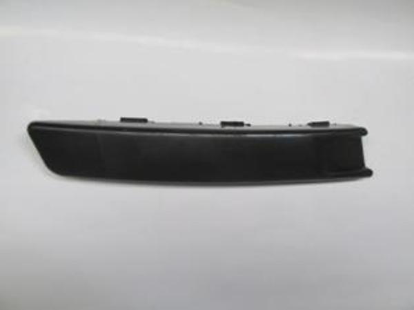 Volkswagen Passat B6 05/10 Ön Tampon Bandı Sağ Si̇yah (Tw)  - Image 1