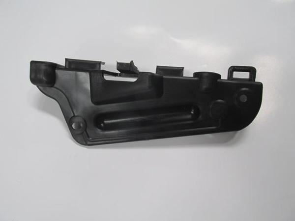 Renault Megane 2 03/09 Arka Tampon İç Bağlantı Braketi̇ Stop Altı Sağ (Sedan)  - Image 1