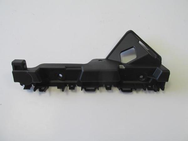 Renault Trafic 3 15/21 Ön Tampon İç Bağlantı Braketi̇ Sağ  - Image 1