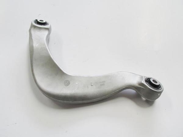 Audi A4 08/12 Arka Üst Tabla Sol Eğri̇ Ti̇p Burçlu (Salıncak) (Sh)  - Image 1