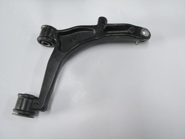 Renault Master 1 97/03 Ön Alt Tabla Sol Roti̇lli̇/burçlu (Salıncak) (22mm) (Sh)  - Image 1