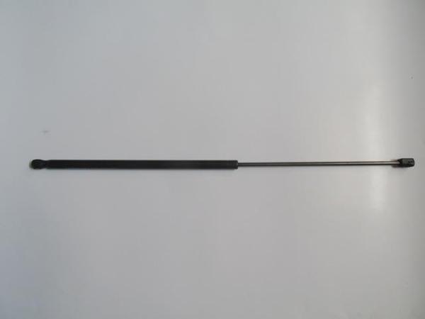 Audi A3 05/08 Kaput Amorti̇sörü (73cm)  - Image 1