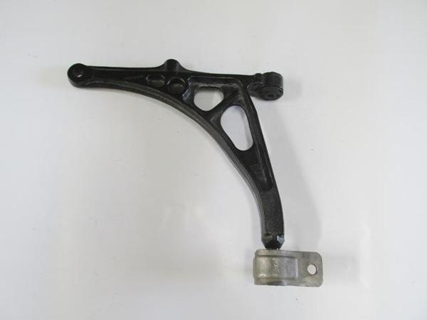 Peugeot 405 92/96 Ön Alt Tabla Sol Burçlu/takozlu (Salıncak) (Sh)  - Image 1