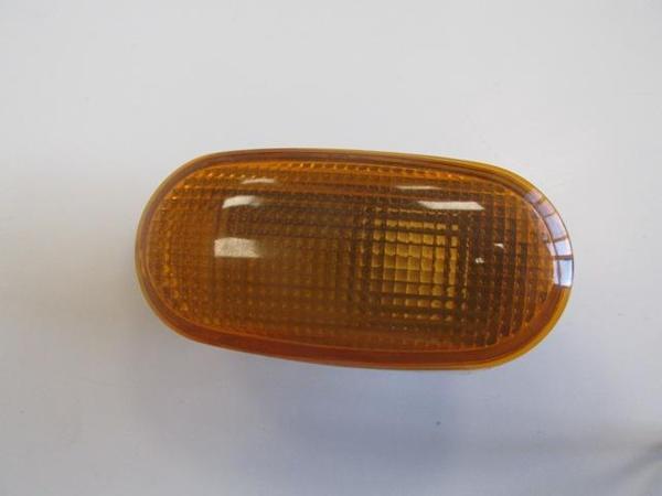 Mitsubishi L200 Pick Up 06/15 Çamurluk Si̇nyali̇ Sarı Sağ/sol Aynı (Adet) (Eurolamp)  - Image 1