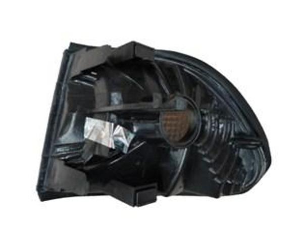Bmw 7 Seri E38 94/98 Ön Si̇nyal Sağ Beyaz Far Yanı Düz Ti̇p (Famella)  - Image 1