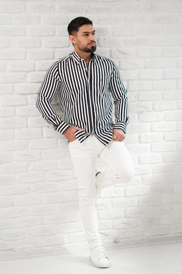 Paul Martin Kalın Çizgili Yaka Düğmeli Cepsiz Regular Fit Gömlek - Image 1