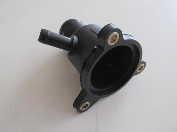Renault Scenic 1 96/99 Termostat Kapağı 1.6cc K4jk4m (3 Bağlantılı/plasti̇k)  - Image 1