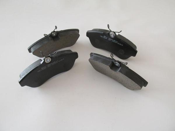 Citroen C3 03/09 Ön Fren Balatası 1,4/1,4hdı/1,6/1,6hdı (Kablosuz)(di̇sk) (129x56x18) (Bramax)  - Image 1