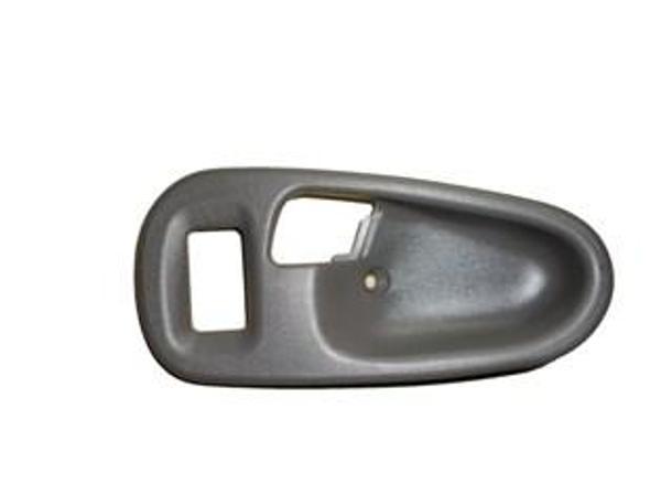 Mitsubishi L200 Pick Up 99/06 Ön Kapı İç Açma Kolu Çerçevesi̇ Sol Kahve (Hushan)  - Image 1