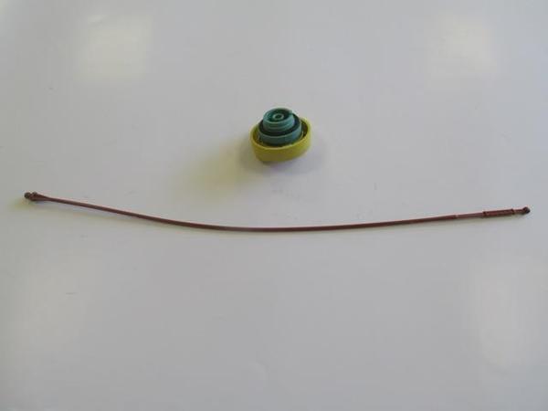 Renault Laguna 99/01 Motor Yağ Kapağı Vi̇dalı Çubuklu (1,9cc Di̇zel)  - Image 1