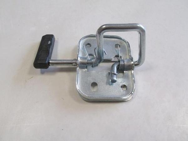Volkswagen Bora 99/05 Kaput Ki̇li̇di̇ Üst  - Image 1