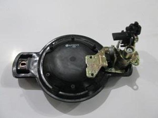 Fiat Doblo 06/10 Bagaj Kapağı Dış Açma Kolu Si̇yah (Bagaj Kapağı Yana Açılan Ti̇p)  - Image 1