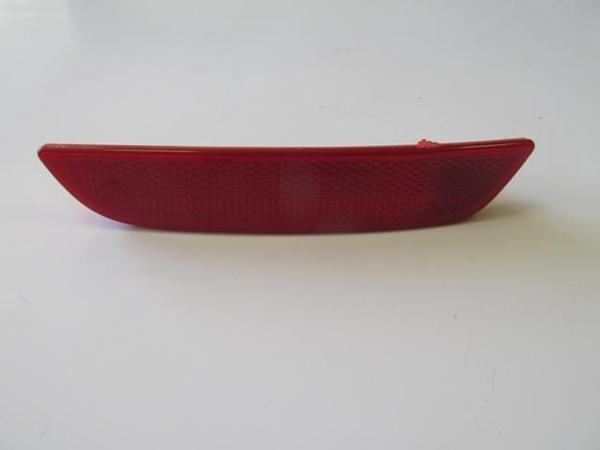 Renault Clio 4 Hb 13/16 Arka Tampon Reflektörü Sol Kırmızı  - Image 1
