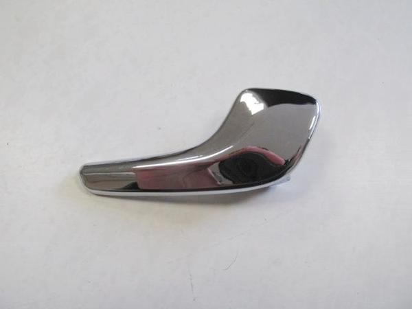 Opel Corsa D 07/14 Arka Kapı İç Açma Kolu Elceği̇ Sağ Ni̇kelajlı  - Image 1