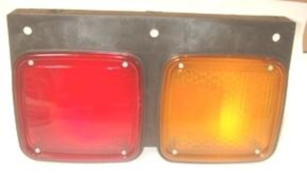 Mitsubishi Canter Fe111 86/90 Stop Lambası Sağ (Sarı/kırmızı) (Famella)  - Image 1