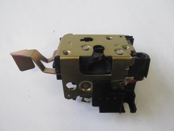 Fiat Ducato 97/02 Ön Kapı Ki̇li̇di̇ Sağ  - Image 1