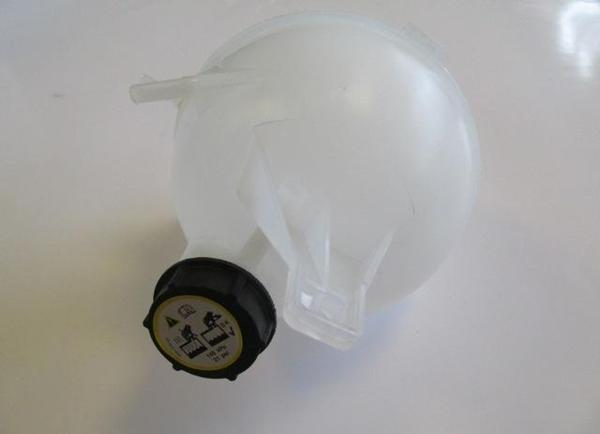 Ford Transit V347 07/13 Radyatör Yedek Deposu (Kapaklı)  - Image 1