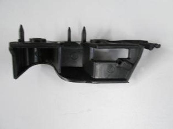 Audi A4 13/15 Ön Tampon Braketi̇ İç Sol (Yan Kulağa Takılan) (Plasti̇k) (Tw)  - Image 1