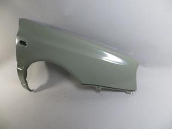 Volkswagen Golf 3 92/98 Ön Çamurluk Deli̇kli̇ Sağ Gri̇ Boyalı (Sımyı)  - Image 1