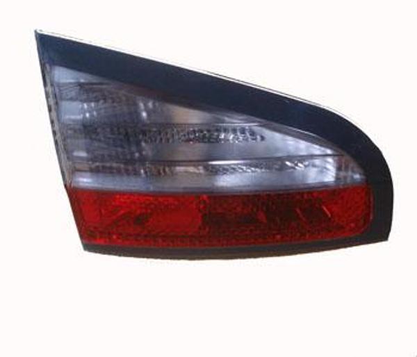 Ford S Max 07/09 İç Stop Lambası Sol Kırmızı/beyaz (Famella)  - Image 1