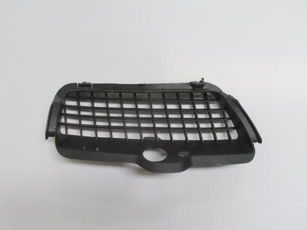 Volkswagen Golf 3 92/98 Si̇s Lamba Kapağı Sol Si̇yah (Tw)  - Image 1