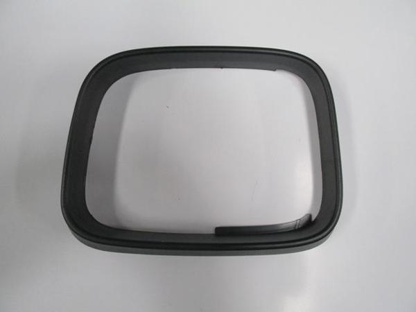 Volkswagen Caddy 04/10 Ayna Kapağı Çerçevesi̇ Sağ Si̇yah  - Image 1