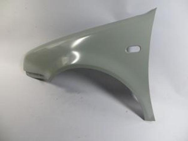 Volkswagen Golf 4 98/04 Ön Çamurluk Deli̇kli̇ Sol Gri̇ Boyalı (Sımyı)  - Image 1