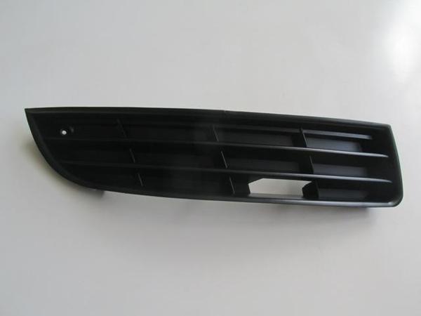 Volkswagen Passat B6 05/10 Si̇s Lamba Kapağı Sağ Si̇yah Si̇s Deli̇ksi̇z (Tüv)(tyg)  - Image 1