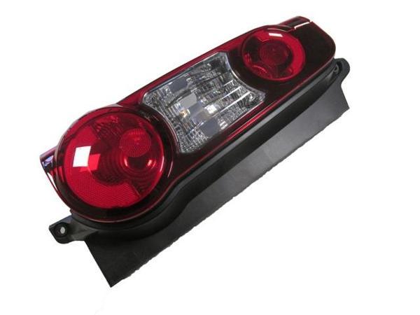 Peugeot Partner Van 10/15 Stop Lambası L Kırmızı/beyaz (Bagaj Kapağı Yana Açılan Ti̇p) (Mars)  - Image 1