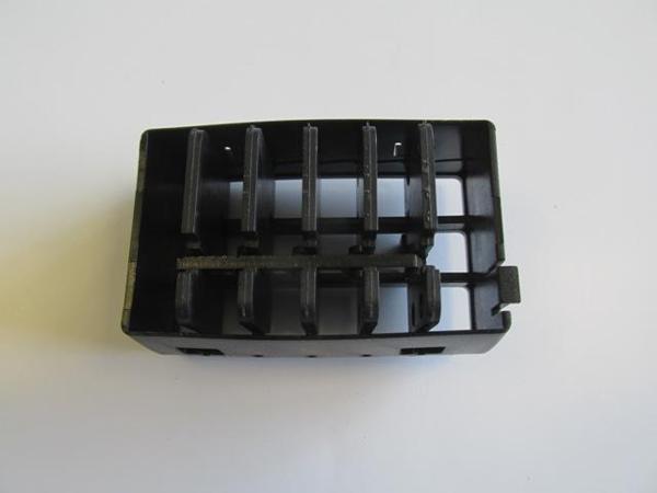 Renault R9 Fairway 93/96 Ön Göğüs Yan Üfleme Peteği̇ Sol (Di̇fi̇zör)  - Image 1