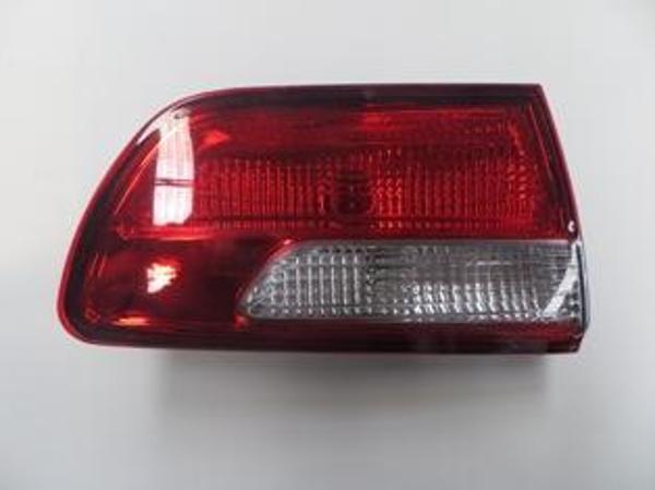 Kia Rio Sd 12/16 İç Stop Lambası Sol Kırmızı/beyaz (Famella)  - Image 1