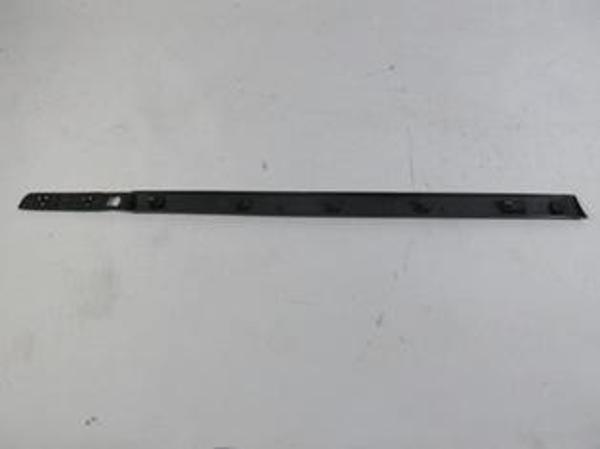 Renault Clio 3 Hb 09/12 Ön Kapı Bandı Sol Si̇yah  - Image 1