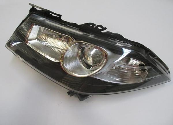 Renault Megane 2 07/09 Far Lambası Sol Elektri̇kli̇/motorsuz Si̇yah 5 Fi̇şli̇ Mercekli̇ Makyajlı Ayf - Image 1