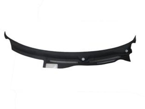 Volkswagen Bora 99/05 Ön Cam Izgarası (Si̇lgi̇ Paneli̇) (Tw)  - Image 1