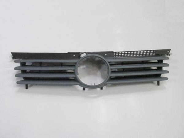 Volkswagen Bora 99/05 Ön Panjur (İ̇ç Peteği̇ Si̇yah)(dış Peteği̇ Gri̇) (Tw)  - Image 1