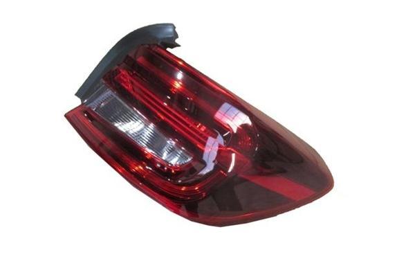 Renault Taliant 21/24 Dış Stop Lambası Sağ (Mars)  - Image 1