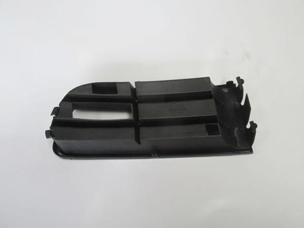 Volkswagen Polo 5 02/05 Si̇s Lamba Kapağı Sağ (Si̇s Deli̇ksi̇z) (Çi̇ft Farlı Ti̇p)  - Image 1