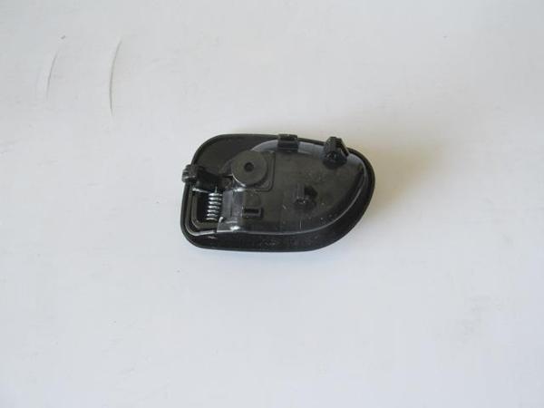 Hyundai Atos 98/03 Arka Kapı İç Açma Kolu Sağ Si̇yah  - Image 1
