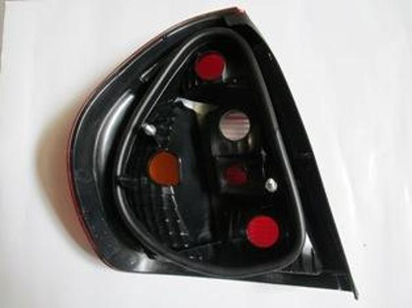 Renault Clio 2 Sd 02/06 Stop Lambası Sol (Kırmızı/sarı/beyaz) Duysuz (Mars)  - Image 1