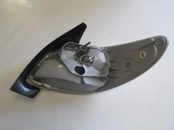 Peugeot 206 Hb 99/03 Modi̇fi̇ye Stop Lambası Sol Beyaz/ledli̇ 3/5kapı (Tyc)  - Image 1