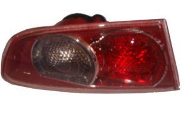 Mitsubishi Lancer 08/10 İç Stop Lambası Sol Kırmızı/beyaz (Famella)  - Image 1