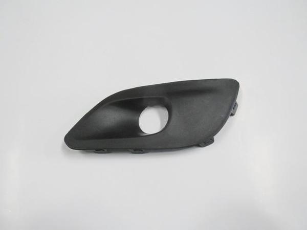 Peugeot 308 15/17 Si̇s Lamba Kapağı Sol Yuvarlak Deli̇kli̇ (Actıve Model)  - Image 1
