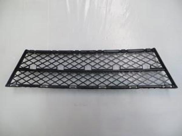 Bmw 5 Seri E60 07/10 Ön Tampon Panjuru Orta Si̇yah (Tw)  - Image 1