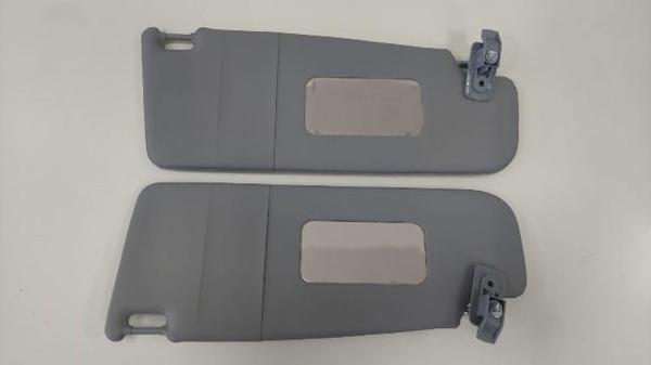 Volkswagen Polo 3 95/99 Güneşli̇k Gri̇ Sağ/sol Set 2 Parça  - Image 1