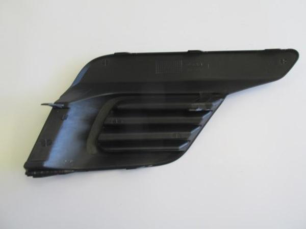 Renault Symbol 17/21 Si̇s Lamba Kapağı Sol (Si̇s Deli̇ksi̇z)  - Image 1