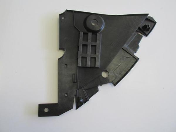 Renault Symbol 17/21 Ön Tampon Alt Koruma Plasti̇ği̇ Sağ  - Image 1